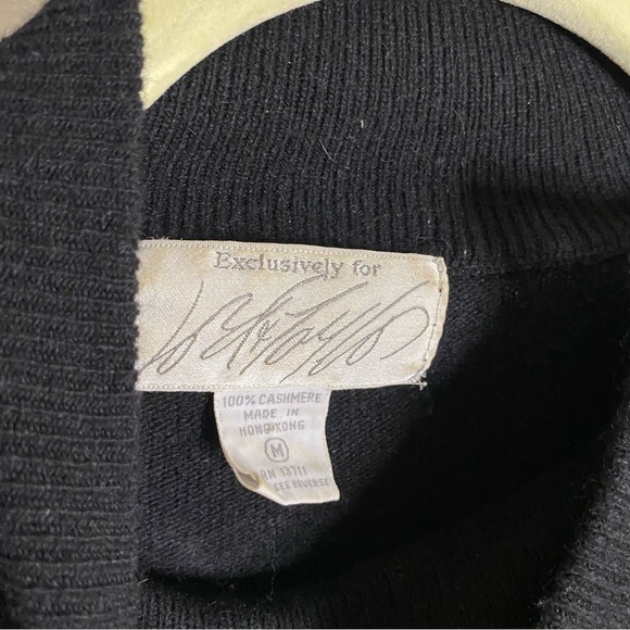 LORD & Taylor 100% Cashmere Sweater - Picture 4 of 6